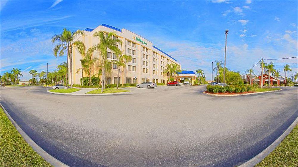 Holiday Inn Port St. Lucie By Ihg Экстерьер фото